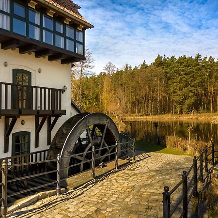 Gosciniec Pod Zajacem Bed & Breakfast Oleśnica Eksteriør bilde