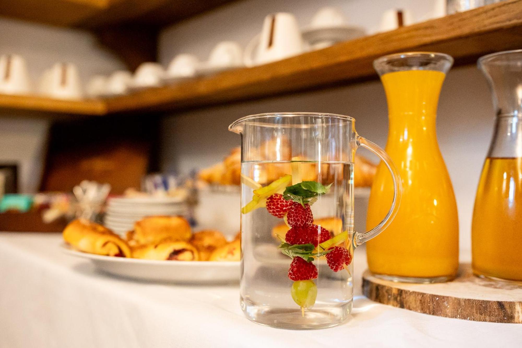 Gosciniec Pod Zajacem Bed & Breakfast Oleśnica Eksteriør bilde
