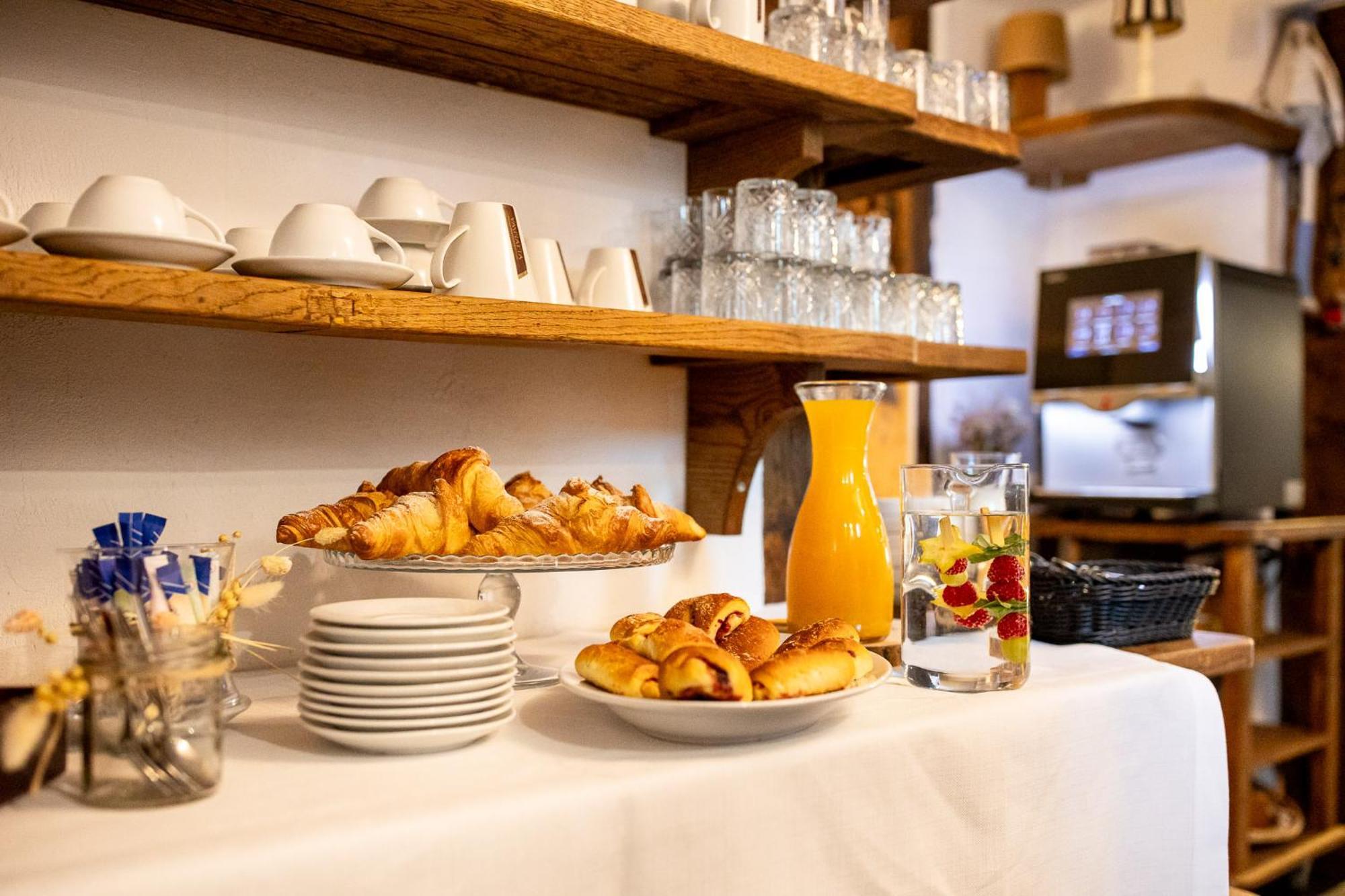 Gosciniec Pod Zajacem Bed & Breakfast Oleśnica Eksteriør bilde