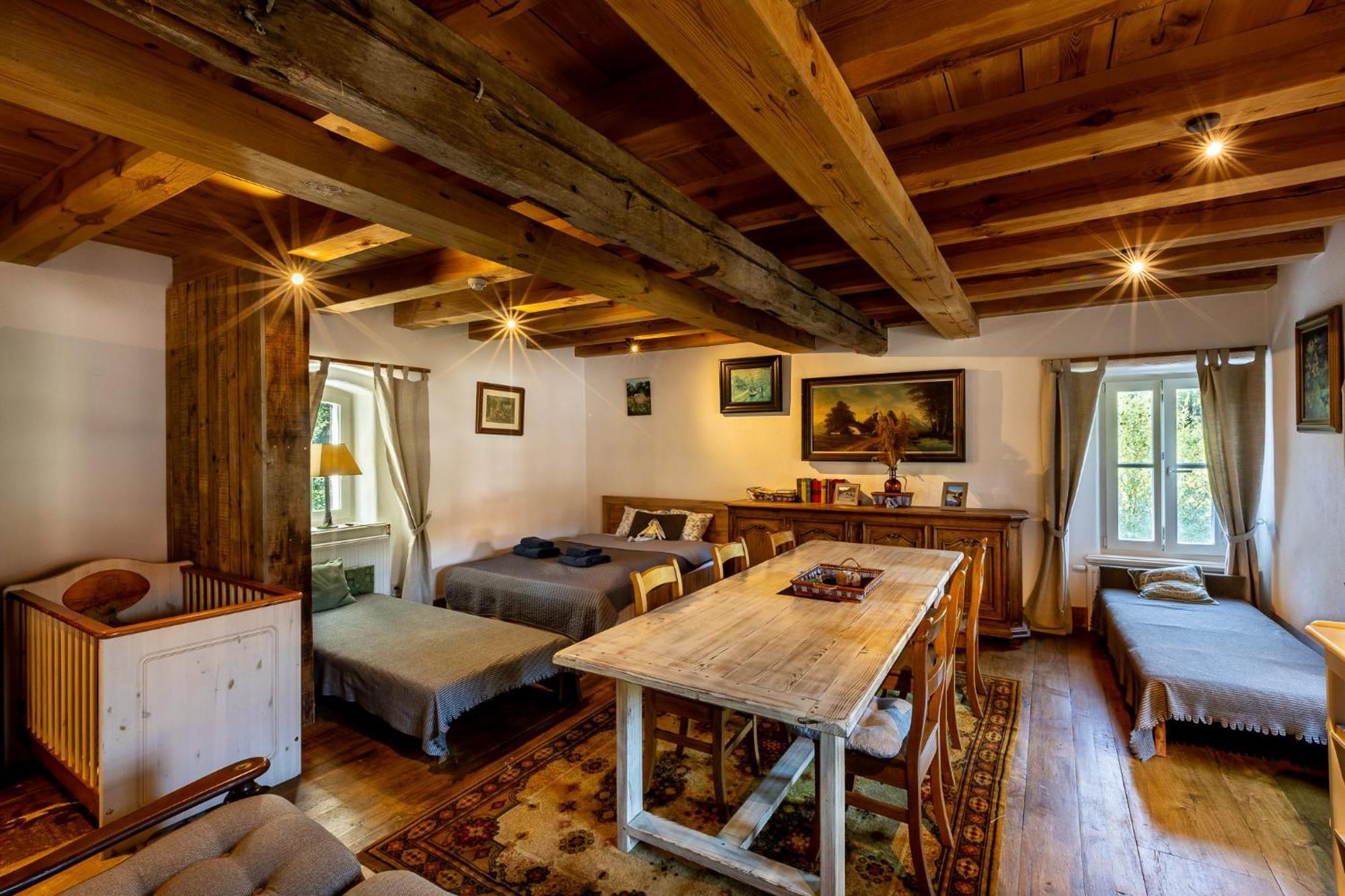 Gosciniec Pod Zajacem Bed & Breakfast Oleśnica Eksteriør bilde