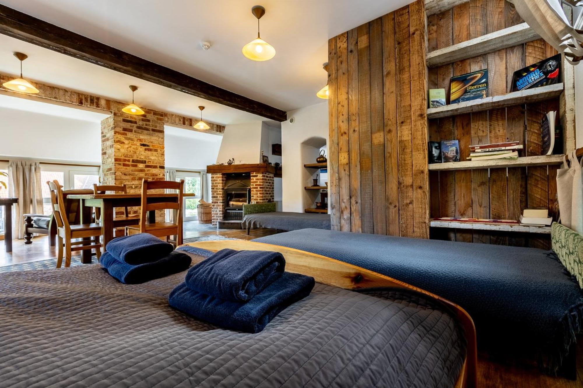 Gosciniec Pod Zajacem Bed & Breakfast Oleśnica Eksteriør bilde