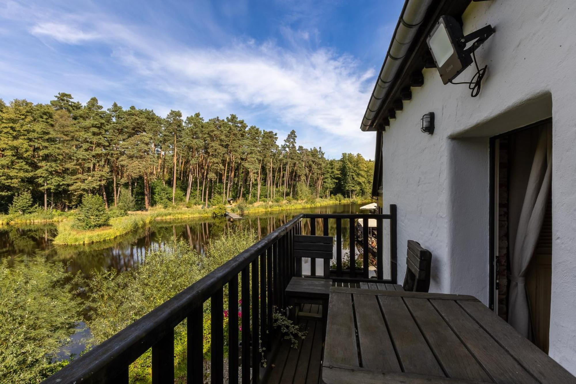 Gosciniec Pod Zajacem Bed & Breakfast Oleśnica Eksteriør bilde