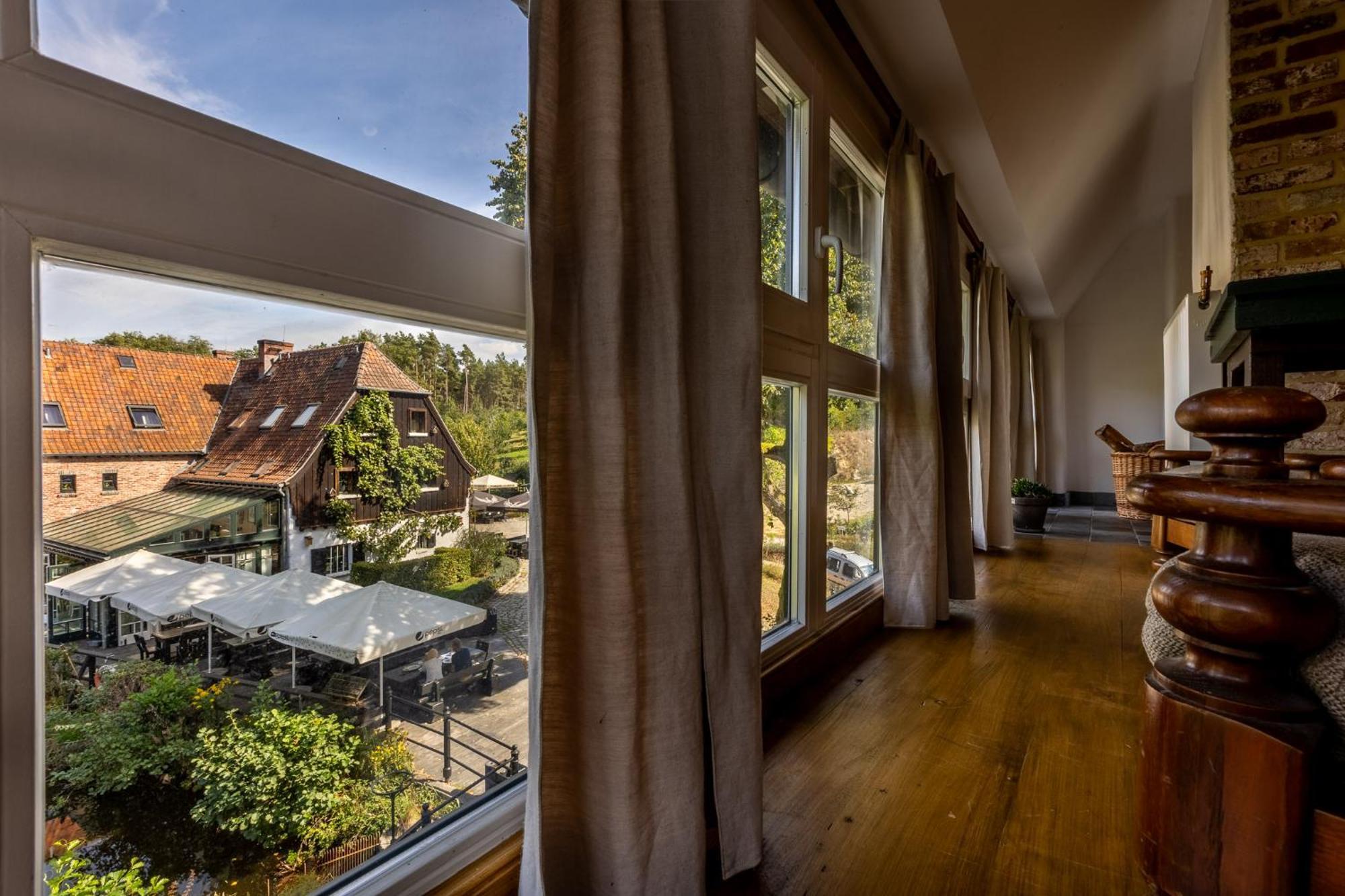 Gosciniec Pod Zajacem Bed & Breakfast Oleśnica Eksteriør bilde
