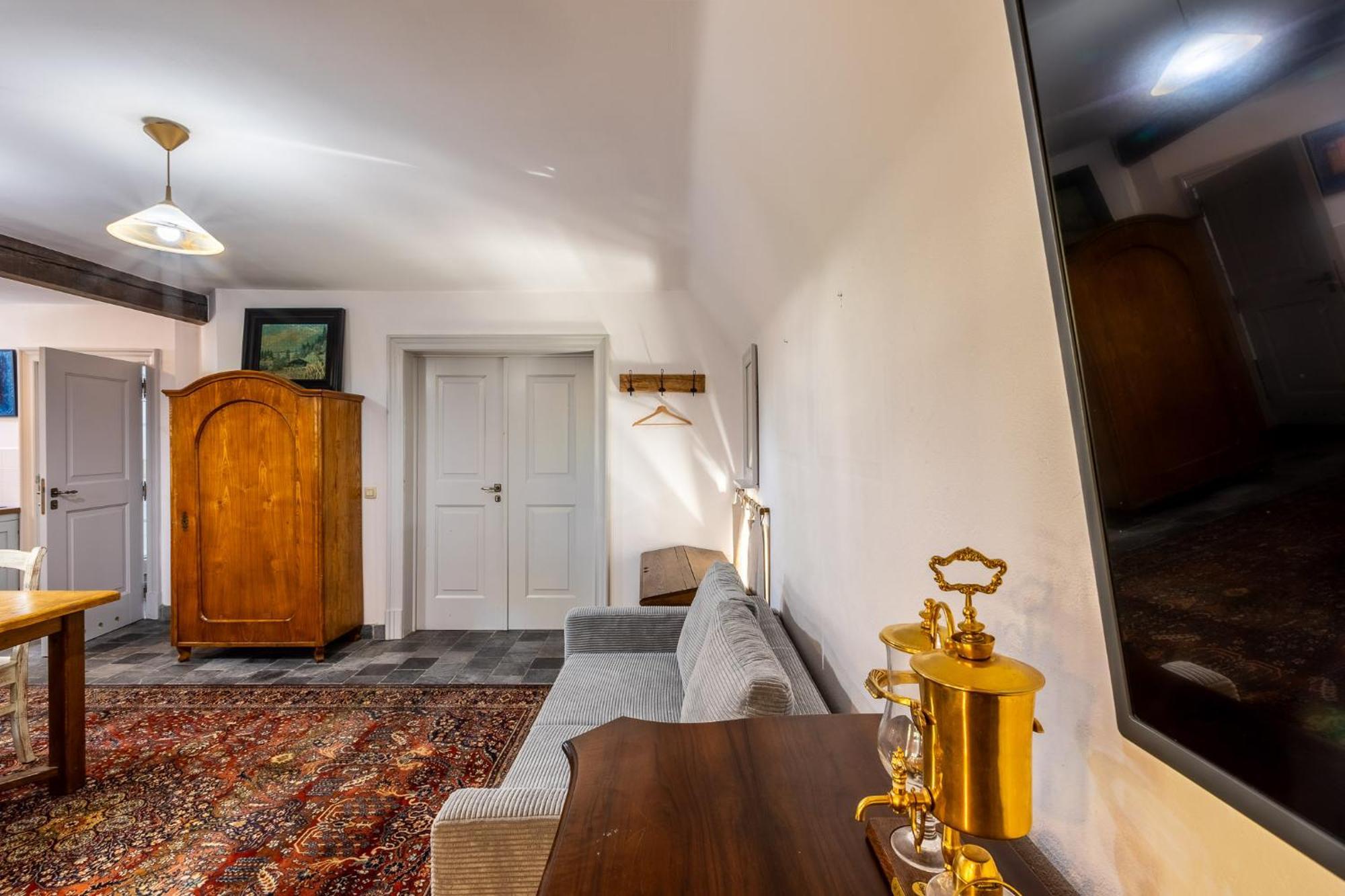 Gosciniec Pod Zajacem Bed & Breakfast Oleśnica Eksteriør bilde