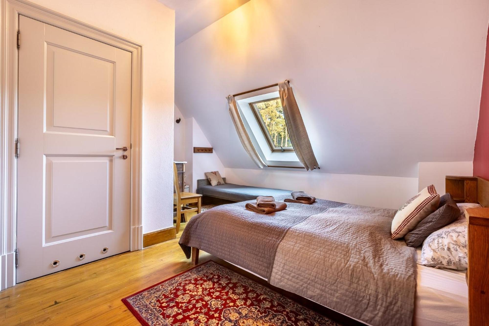 Gosciniec Pod Zajacem Bed & Breakfast Oleśnica Eksteriør bilde